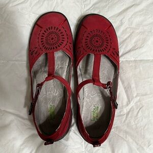 JAMBU memory foam shoes in Red